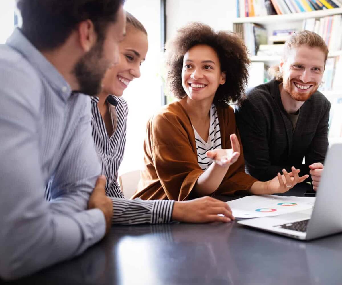 تصميم موقع احترافي واجهة جذابة وسهلة التصفح تعكس هوية مطعمك